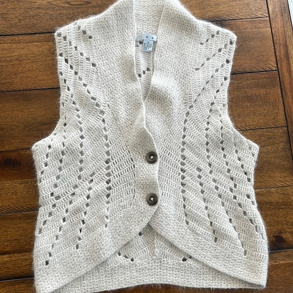 CAbi Jackets & Blazers - Cabi sleeveless vest crocheted beige size M (b-1)